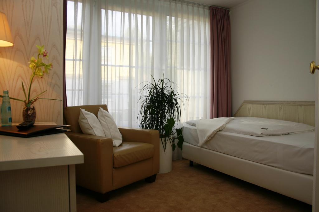 Atrium Hotel Amadeus Osterfeld Ruang foto