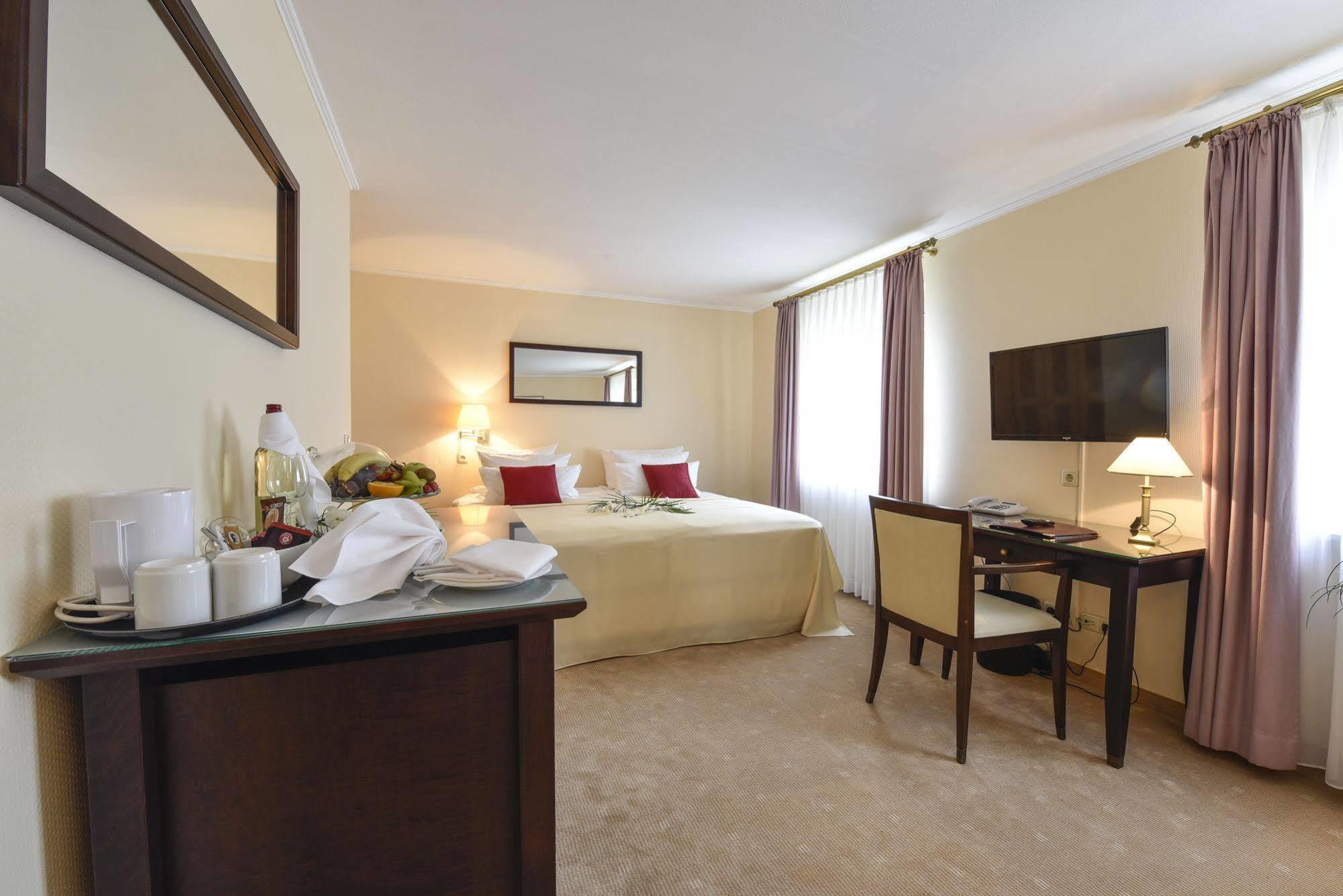 Atrium Hotel Amadeus Osterfeld Bagian luar foto